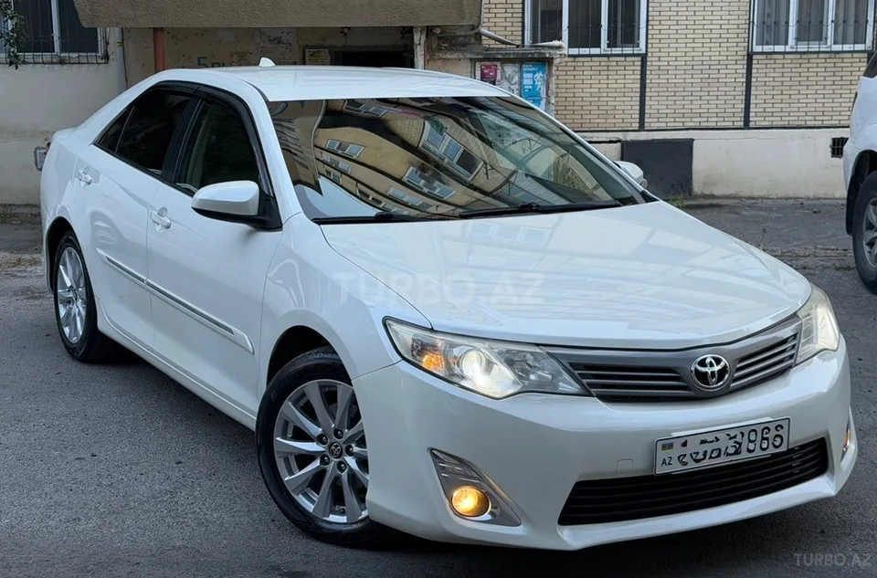 Toyota Camry — foto 4/4