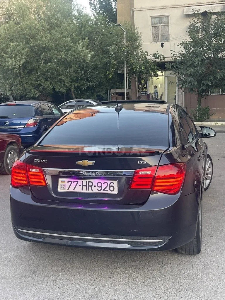 Chevrolet Cruze — foto 2/4