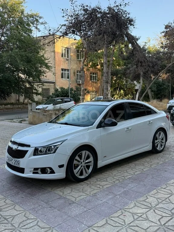 Chevrolet Cruze — foto 1/4
