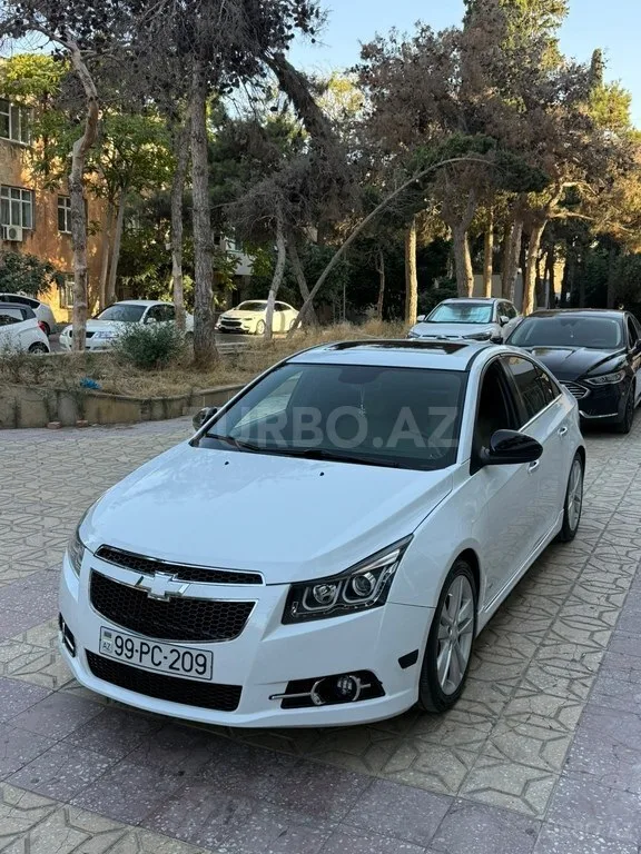 Chevrolet Cruze — foto 2/4