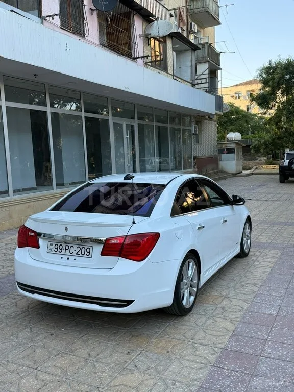 Chevrolet Cruze — foto 4/4