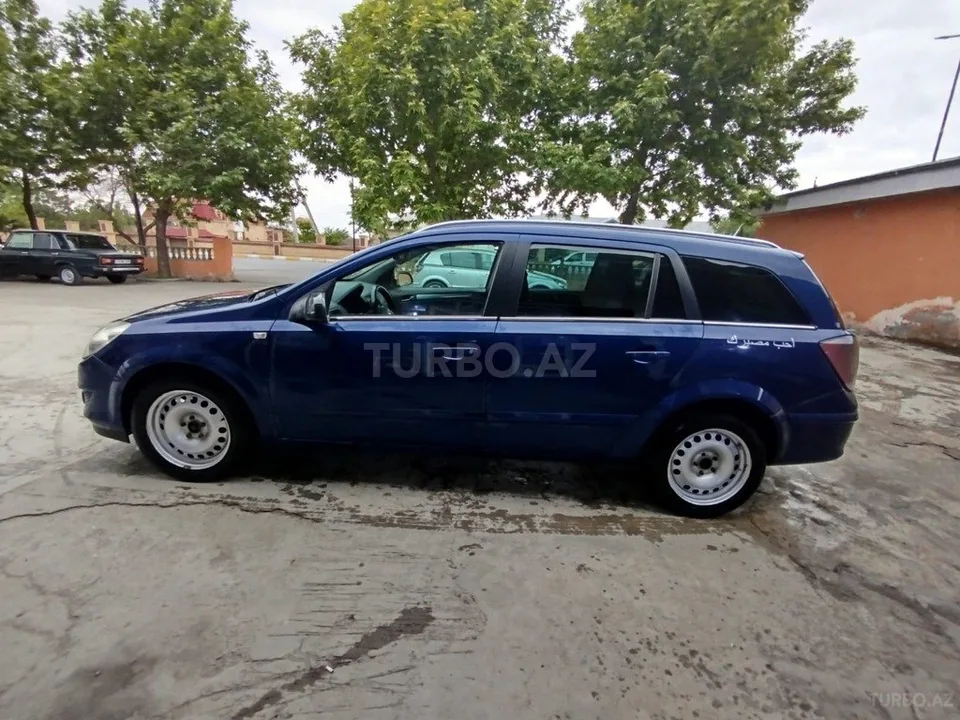 Opel Astra — foto 3/4