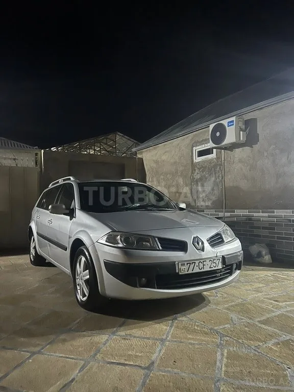 Renault Megane — фото 2/4