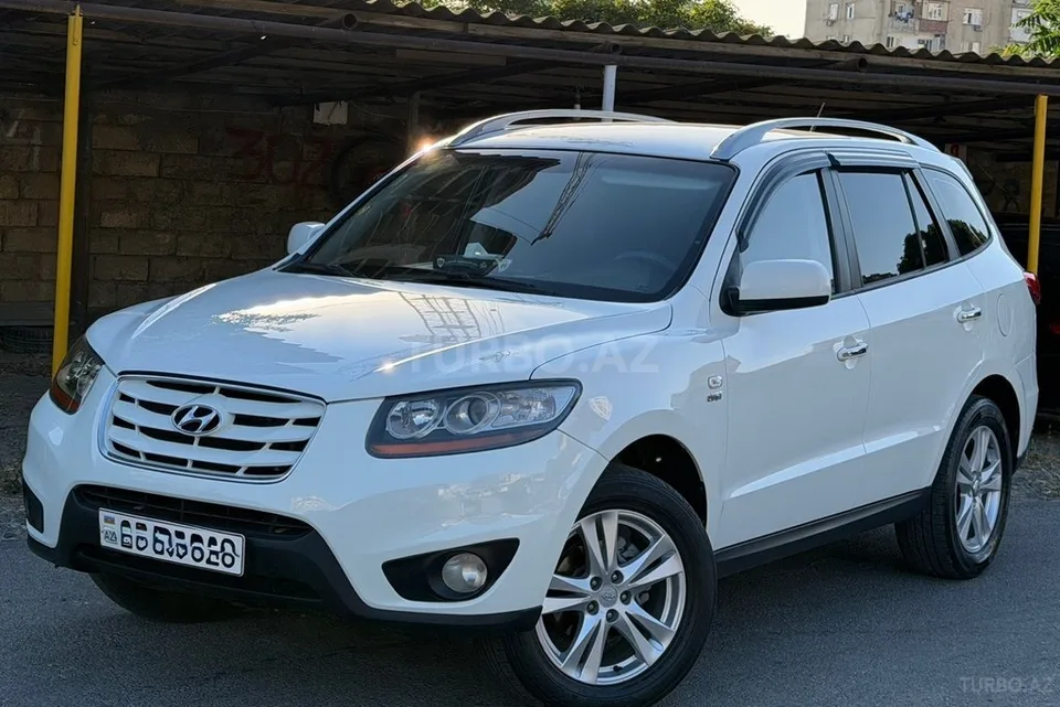 Hyundai Santa Fe — фото 1/4