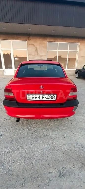 Opel Vectra — фото 2/4
