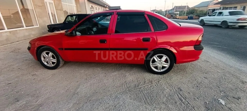 Opel Vectra — фото 4/4