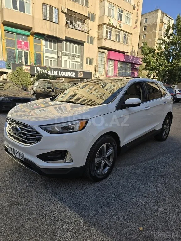Ford Edge — фото 4/4