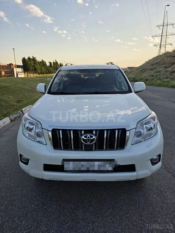 Toyota Land Cruiser Prado — фото 1/4