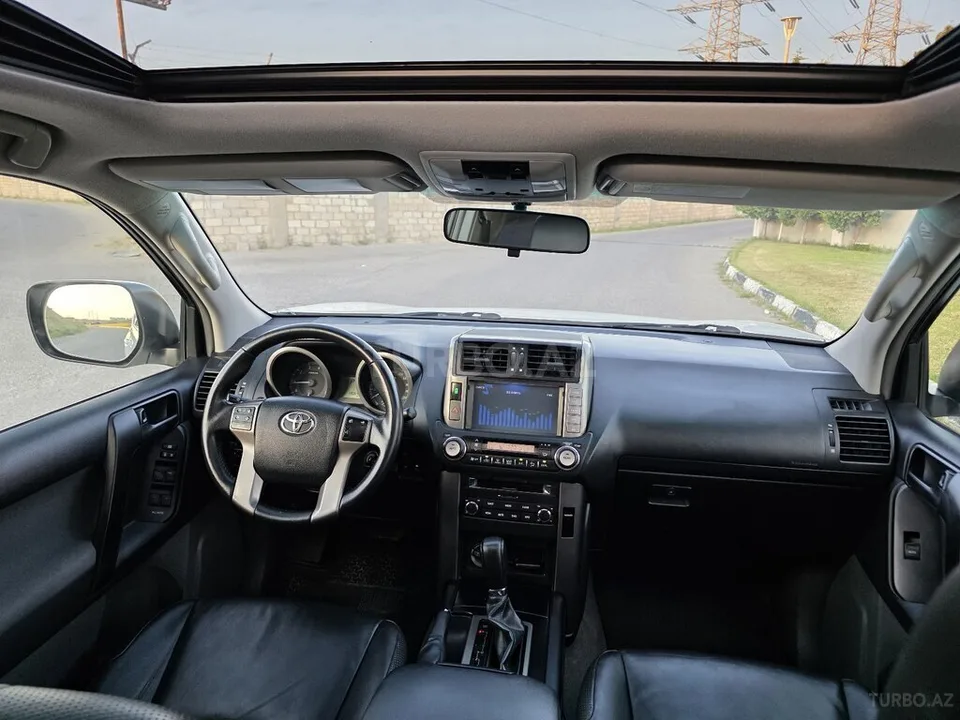 Toyota Land Cruiser Prado — фото 3/4