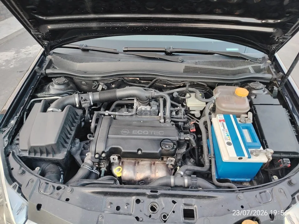 Opel Astra — foto 3/4