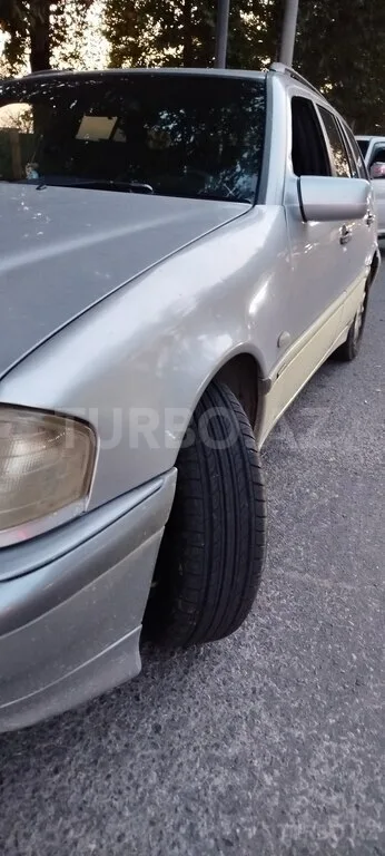 Mercedes C 200 — фото 3/4