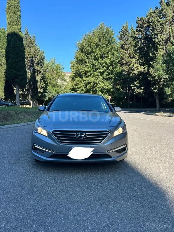Hyundai Sonata — фото 1/4