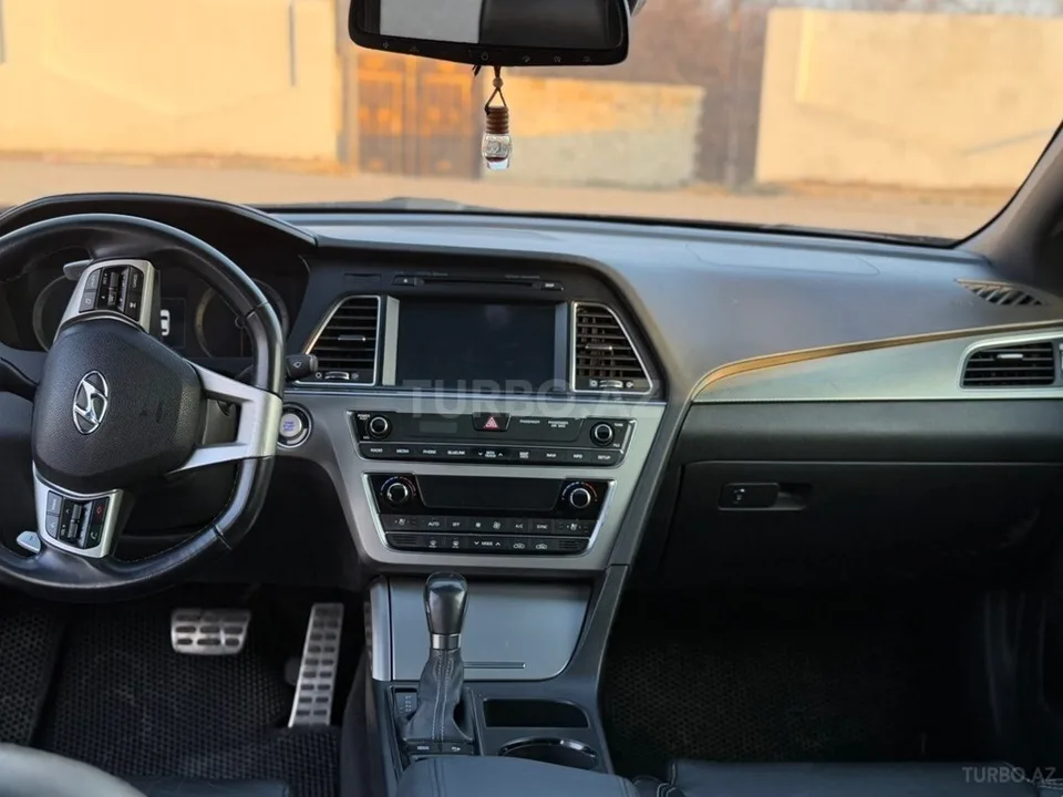 Hyundai Sonata — foto 4/4