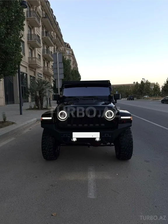 Jeep Wrangler — фото 1/4
