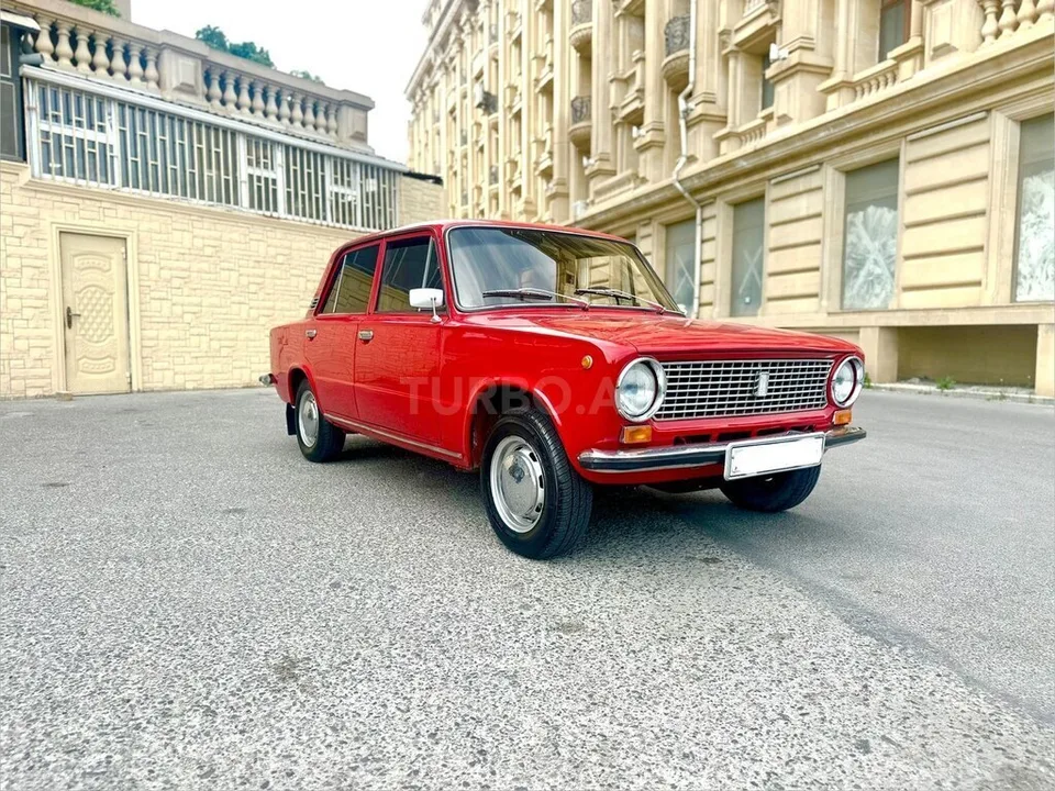LADA (VAZ) 21011 — фото 1/4