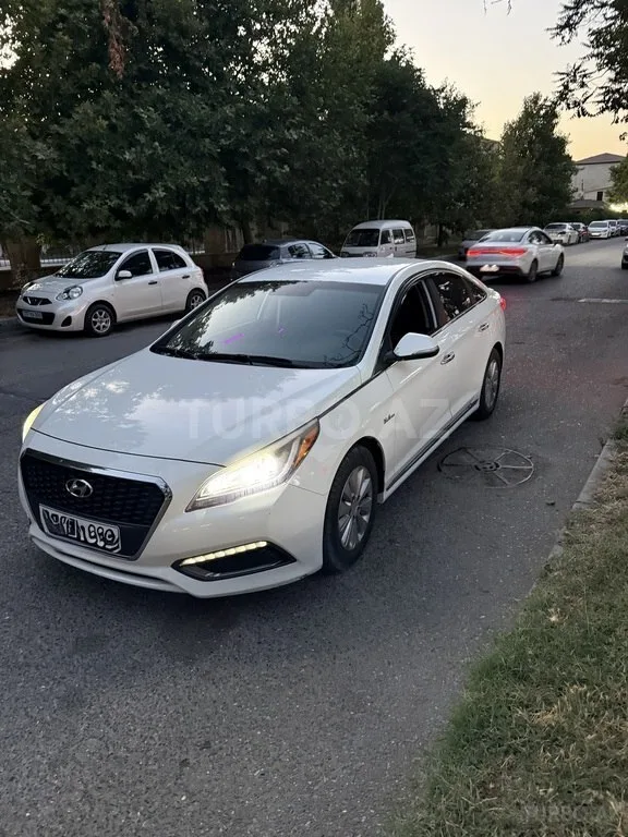 Hyundai Sonata — фото 2/4
