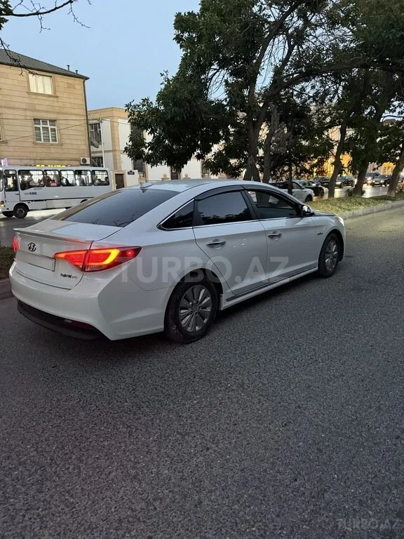 Hyundai Sonata — фото 3/4