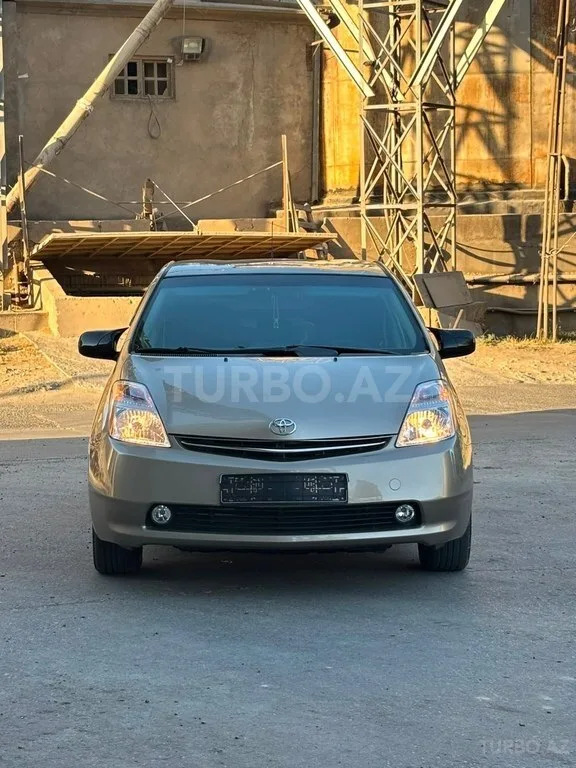 Toyota Prius — foto 2/4
