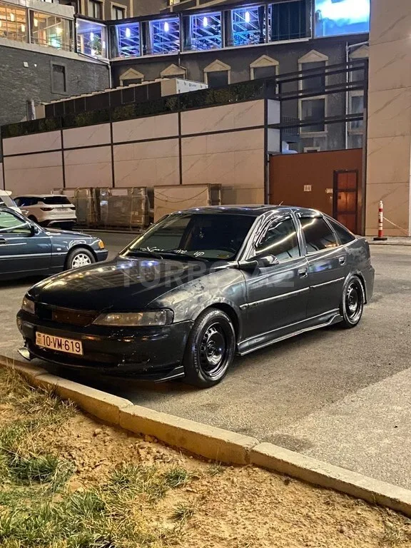 Opel Vectra — фото 3/4
