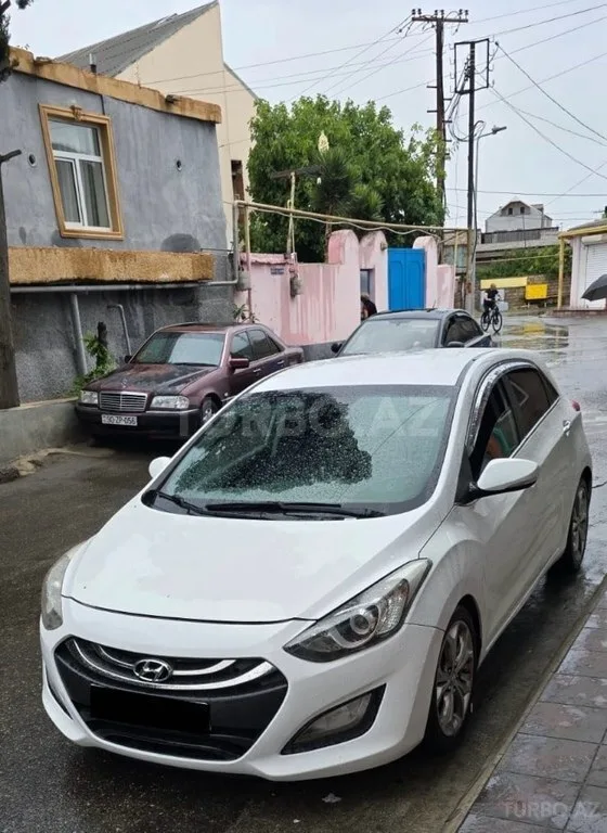 Hyundai i30 — фото 2/4