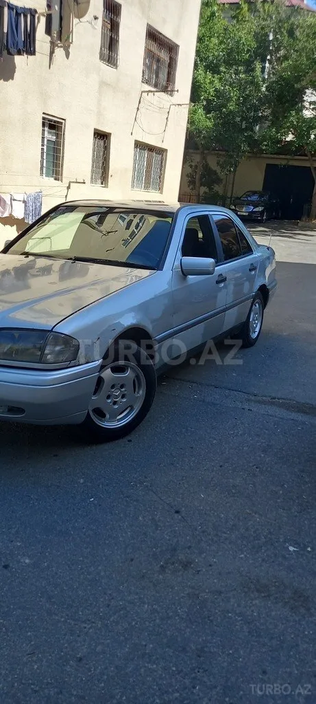 Mercedes C 220 — фото 4/4