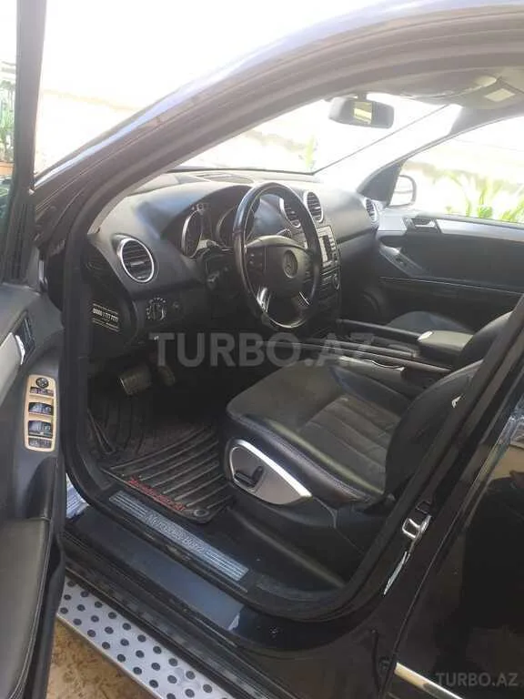Mercedes ML 350 4MATIC — фото 3/4