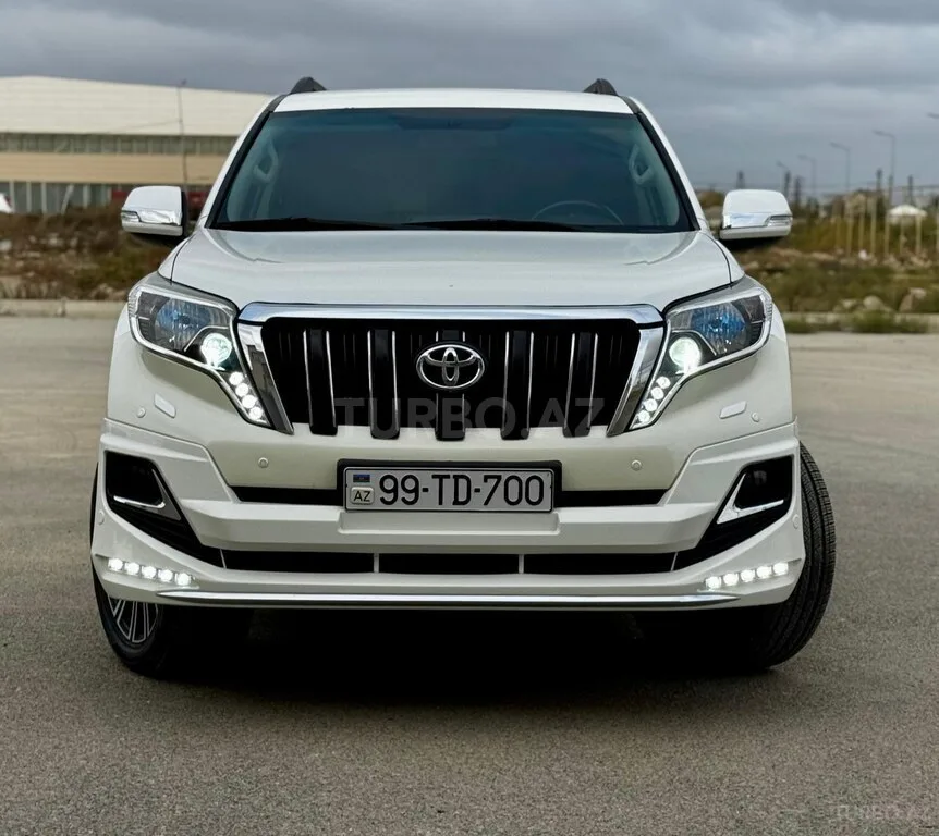 Toyota Land Cruiser Prado — фото 1/4