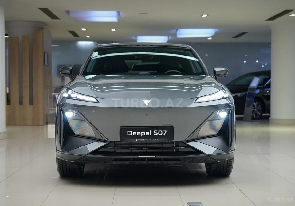 Changan Deepal S07 — фото 1/4