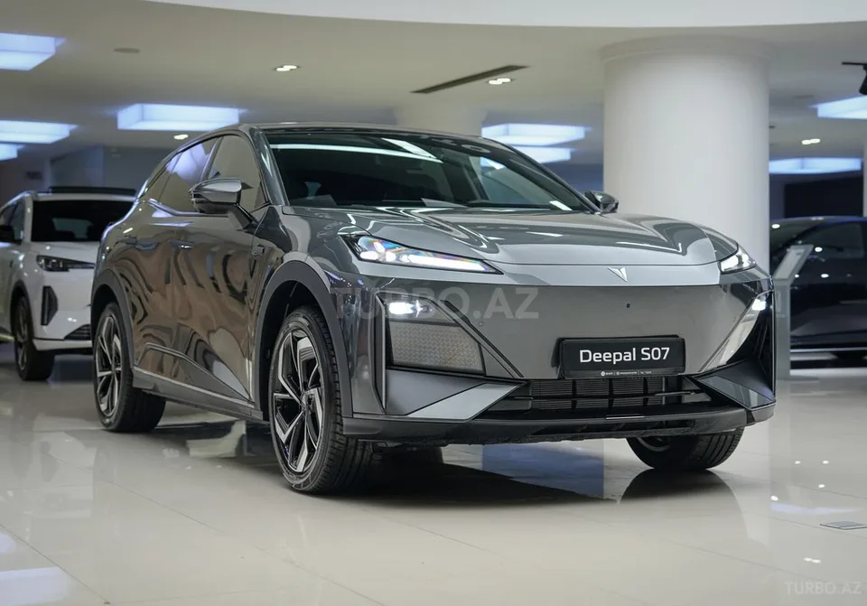 Changan Deepal S07 — фото 2/4