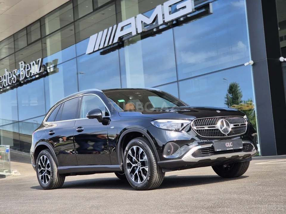 Mercedes GLC 350 e 4MATIC — фото 1/4