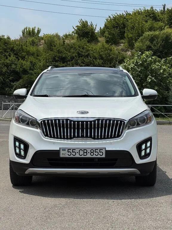 Kia Sorento — foto 1/4