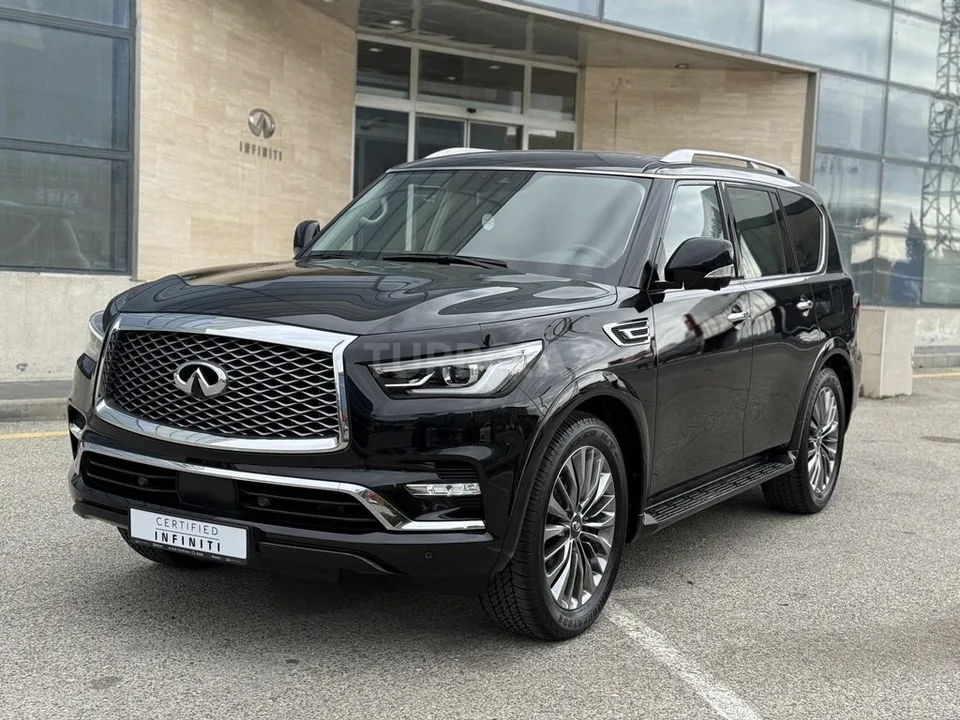 Infiniti QX80 — фото 1/4