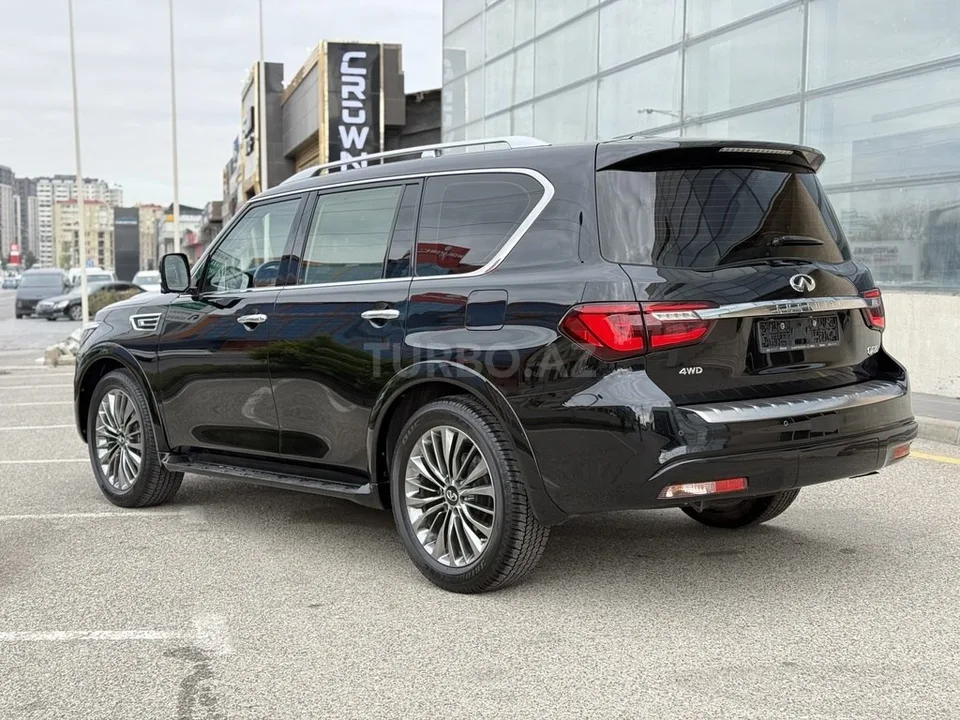 Infiniti QX80 — фото 4/4