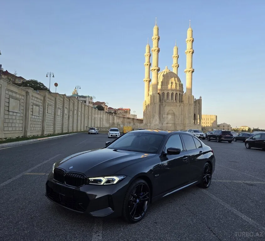 BMW 330e — foto 4/4