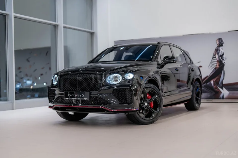 Bentley Bentayga — фото 1/4