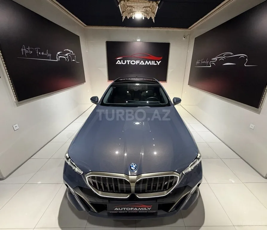 BMW i5 — фото 4/4