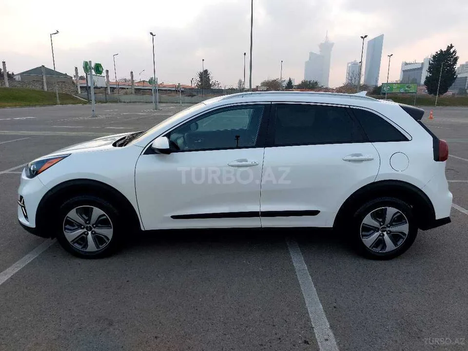 Kia Niro — фото 4/4